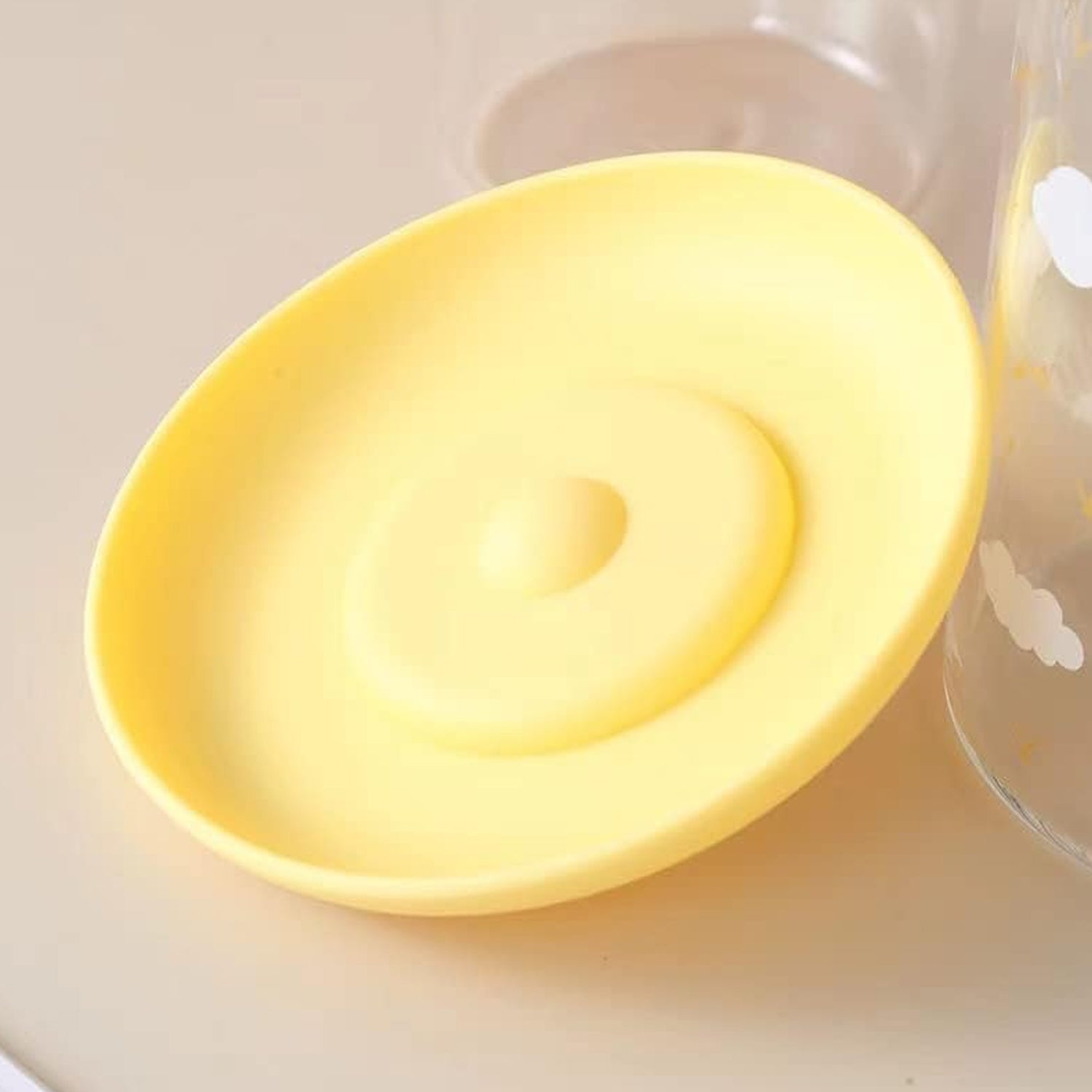 Cup / Mug Lid Dust Proof Silicone Rubber Airtight Seal (Cup & Spoon Not Included Only Lid/ 1 Pc) Cup / Mug Lid Dust Proof Silicone Rubber Airtight Seal (Cup & Spoon Not Included Only Lid/ 1 Pc)